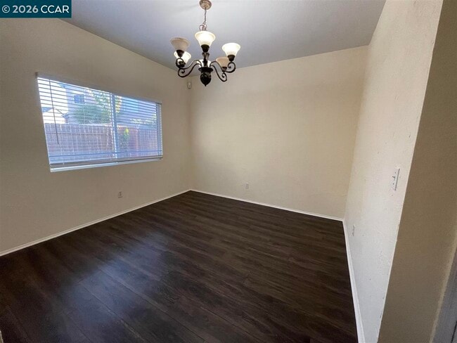 Building Photo - 4443 Meadow Valley Cir