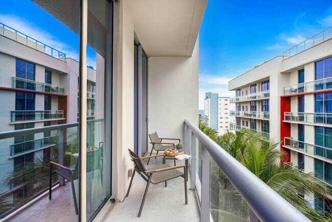 Building Photo - 777 N Ocean Dr