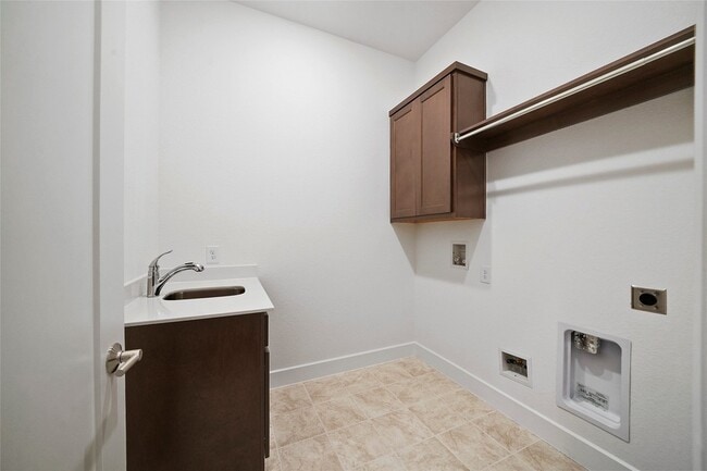Building Photo - 6 Clearview Terrace Pl