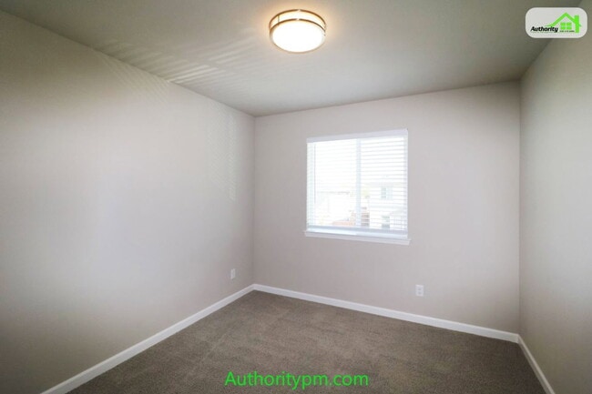 Building Photo - 844 Mission De Oro Dr