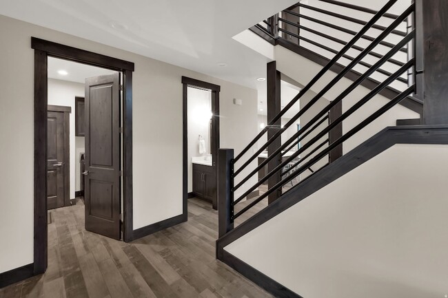 Building Photo - 6357 E 820 S