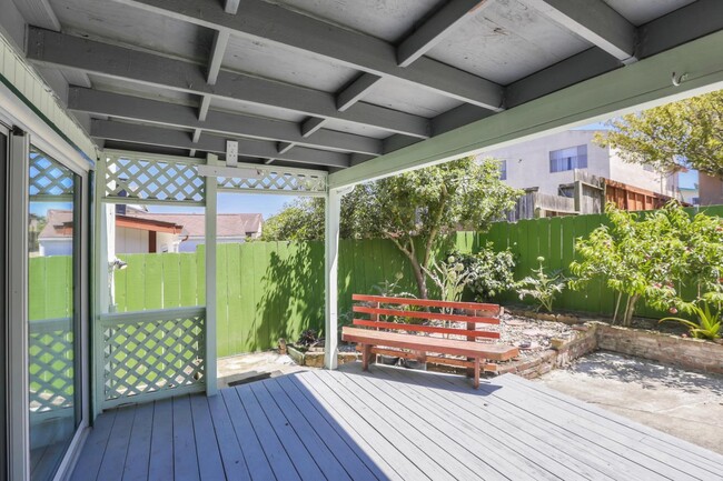 Building Photo - 21 Wembley Dr