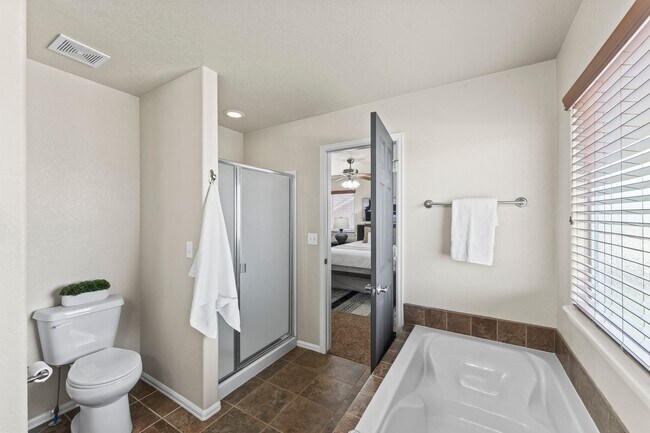 Building Photo - Wonderful Home