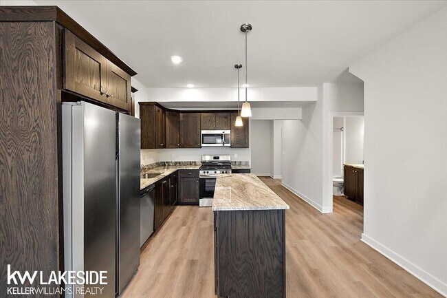 Building Photo - 34450 Maple Ln Dr