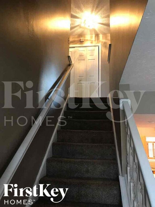 Building Photo - 3614 Rock Maple Dr