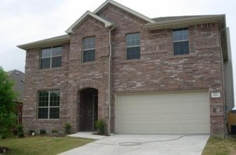 Building Photo - 605 Twin Knoll Dr