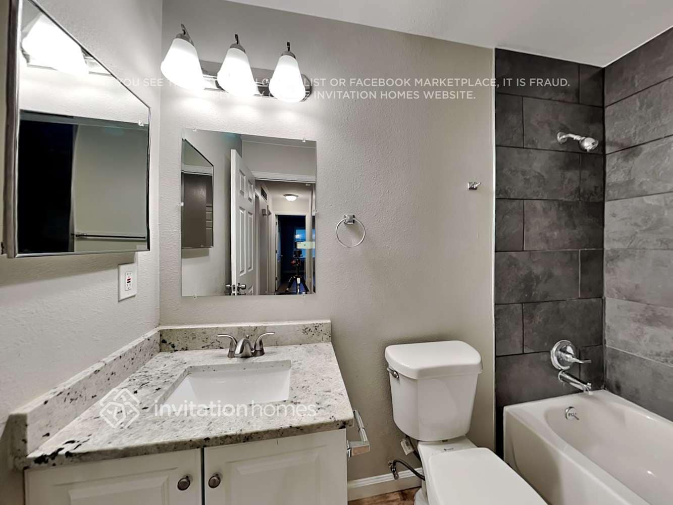 Building Photo - 16725 E Napa Dr