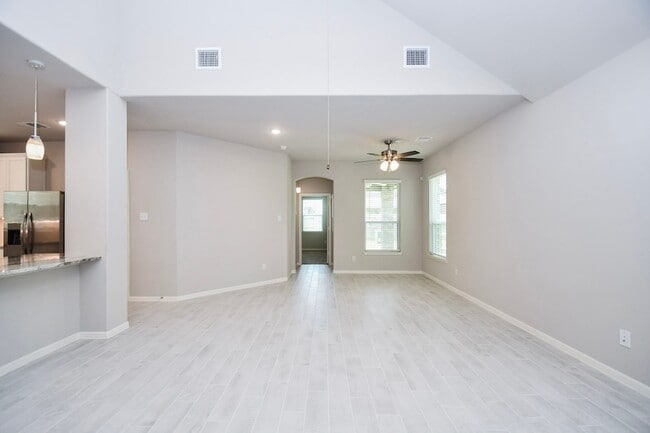Building Photo - 1417 Sundown Gln Ln