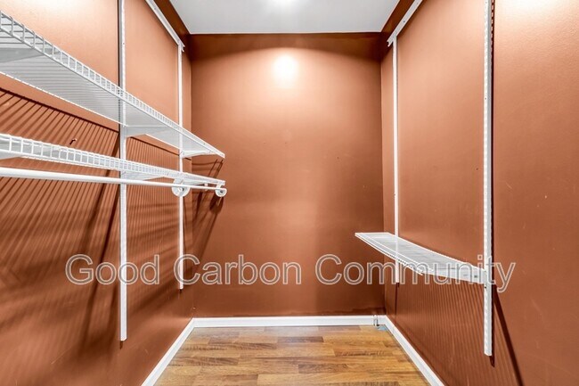 Building Photo - 5823 Transit Rd