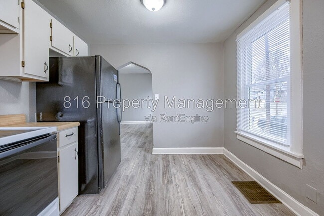 Building Photo - 5701 Anderson Ave