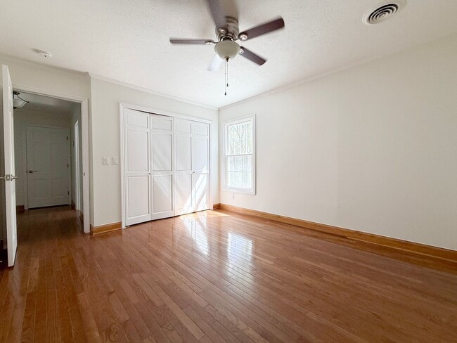 Building Photo - Private 5-Bedroom Dream Home with Creek, Pond & 3 Levels of Living Space