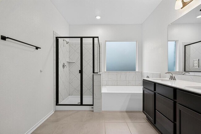 Building Photo - 4600 Ercolano Ln