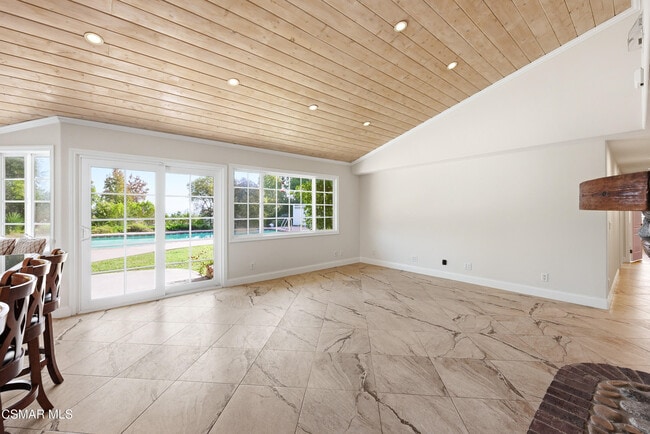 Building Photo - 5718 Ostin Ave