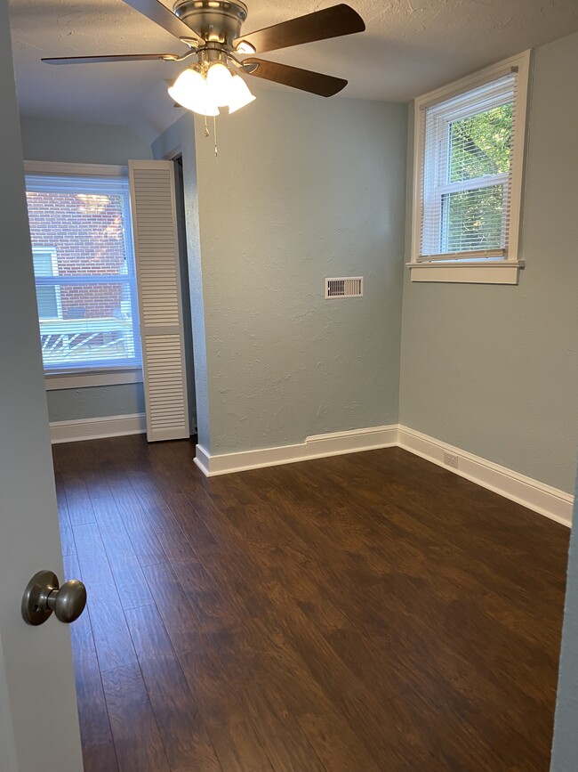 Guest bedroom - 1019 Tyler Ave