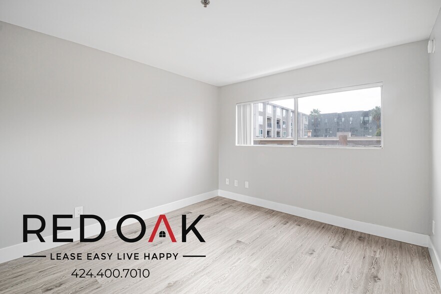 Building Photo - 6700 Franklin Pl