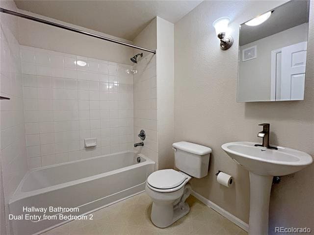 Building Photo - 3865 S Dayton St