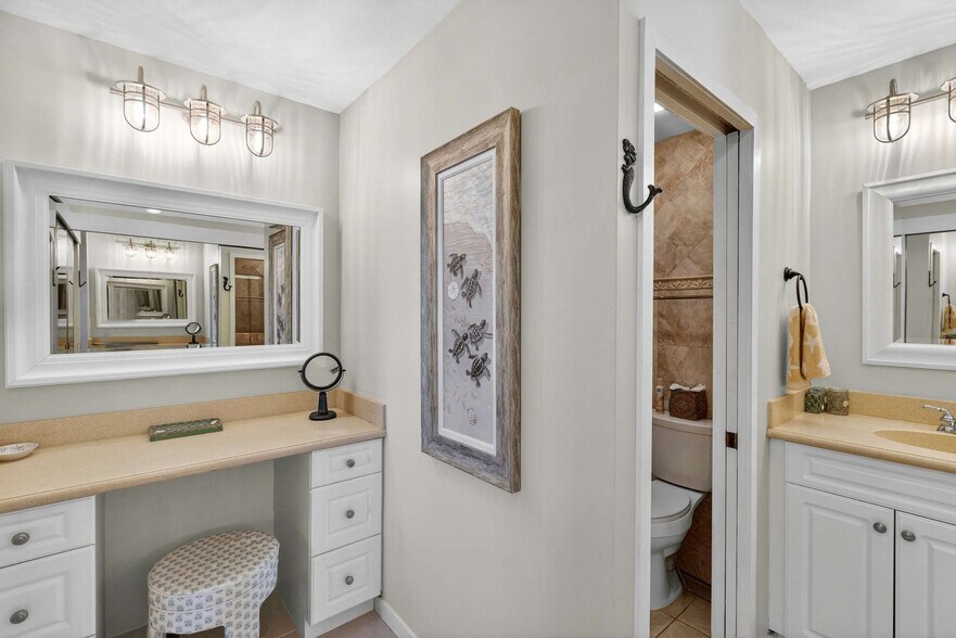 Building Photo - 1179 Lake House Cir