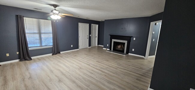 Building Photo - 41 Oakwater Dr