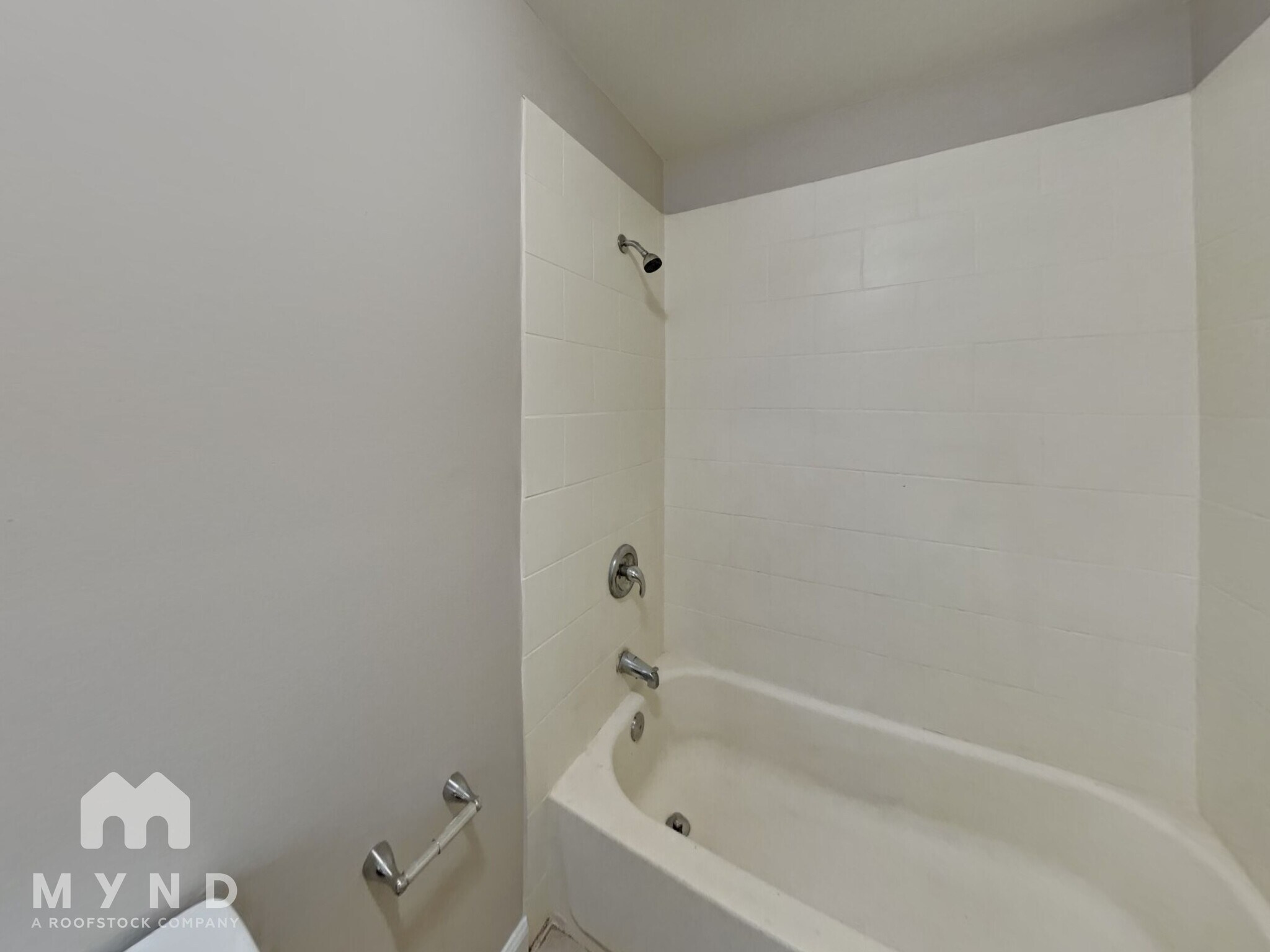 Building Photo - 829 Bonneville Terrace NW