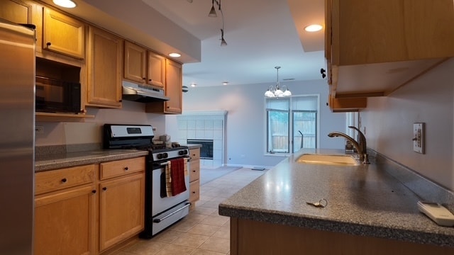 Building Photo - 1025 Mayfield Ln
