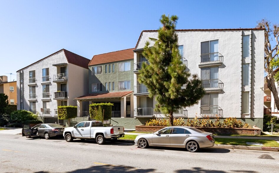 Building Photo - Canterbury Apartments