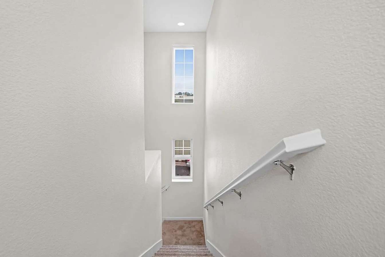 Building Photo - 2502 Jetty Dr