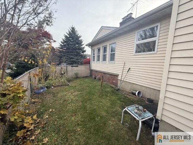 Building Photo - 1824 Pershing Pl