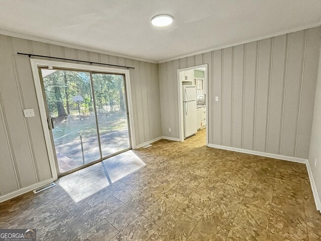Building Photo - 1831 Tanglewood Rd