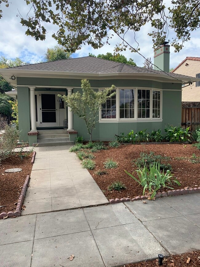 Building Photo - 767 N 2nd St