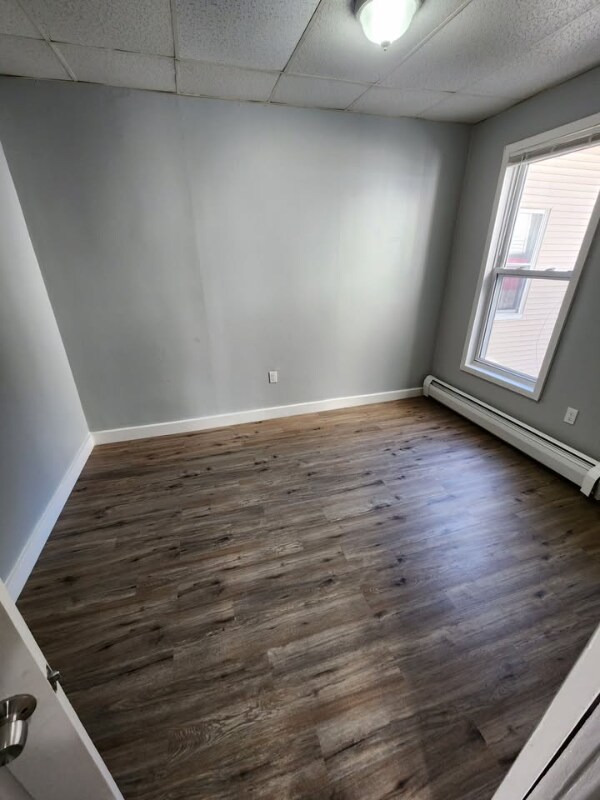 Building Photo - 538 Hall St