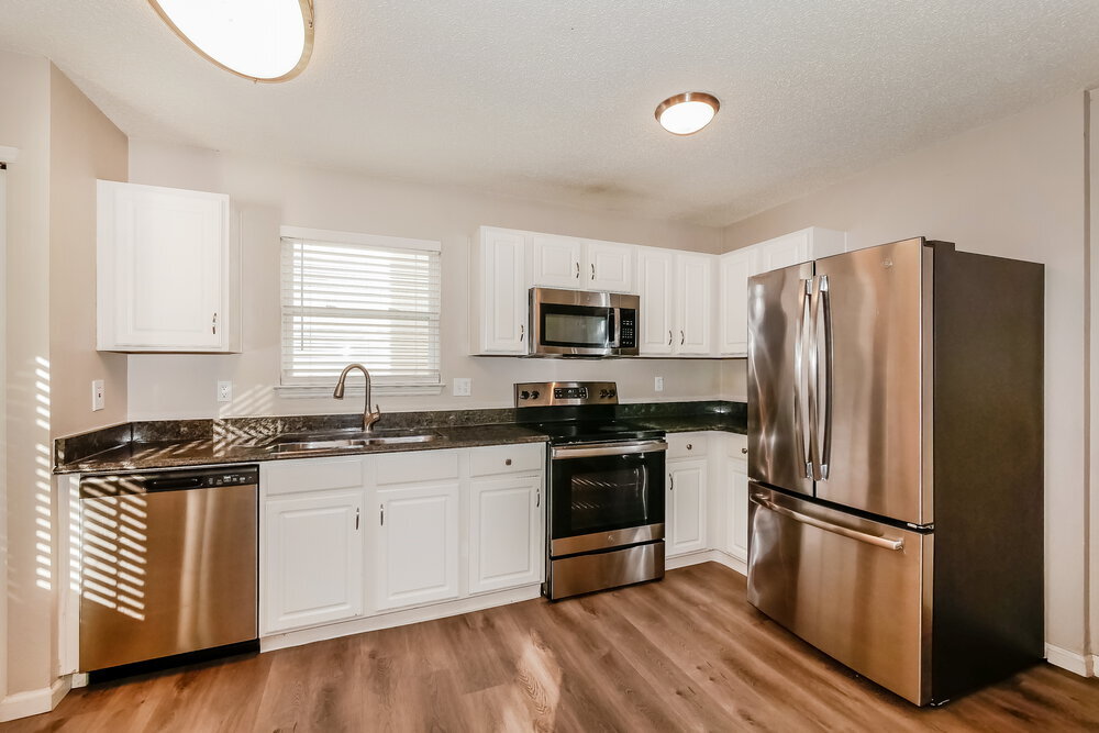 Building Photo - 2014 Dutch Elm Dr