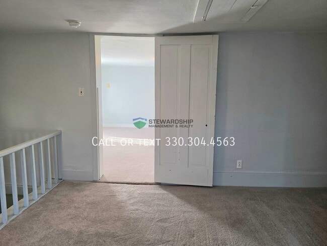 Building Photo - 5573 N Market St
