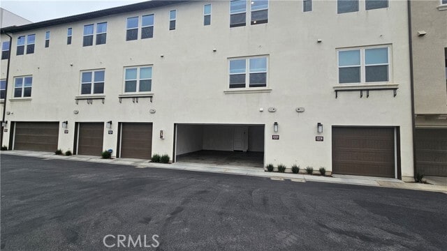 Building Photo - 22222 Poppy Ct