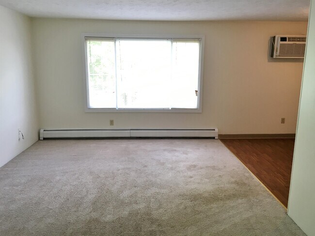 Building Photo - 3981 Brown Ave