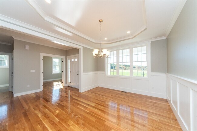 Building Photo - 61 Boutelle Rd