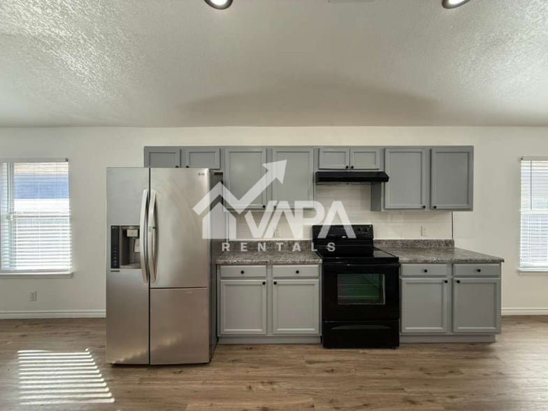 Building Photo - 9159 Everton