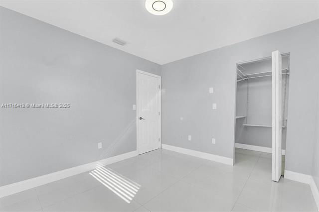 Building Photo - West Lake Drive, Hialeah, FL 33015 - 3 BR ...