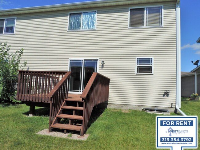 Building Photo - $1,650 | 3 Bedroom, 2.5 Bathroom TOWN HOME | NO PETS | Available for August 1st, 2026 Move In!