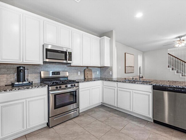 Building Photo - 2410 Meerstad Ln