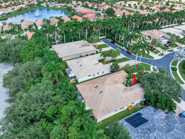 Building Photo - 9795 Crescent View Dr S