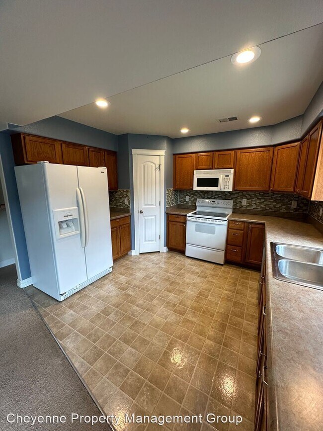 Building Photo - 3 br, 3 bath House - 4741 Harmon Ave