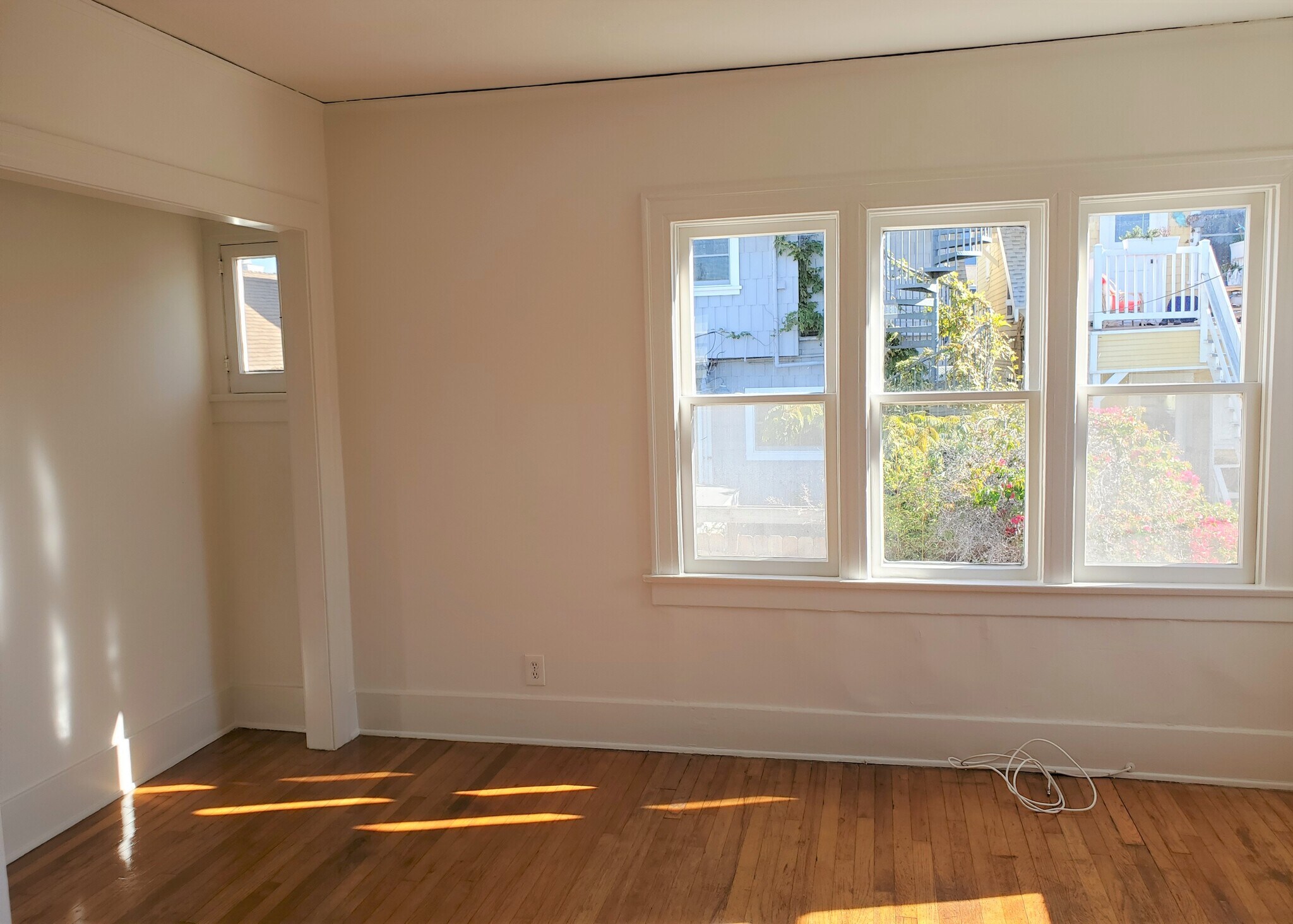 Building Photo - 124 Breeze Ave