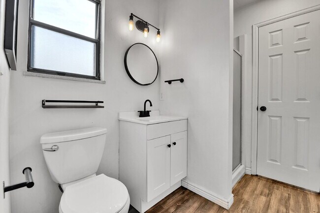 Building Photo - $2,795.00 - 4 Bedroom, 3 Bathroom, Single ...