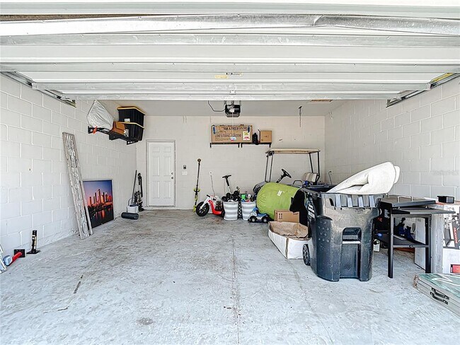 Building Photo - 2343 Pergola Wy