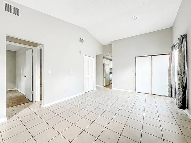 Building Photo - 8312 Westover Ct