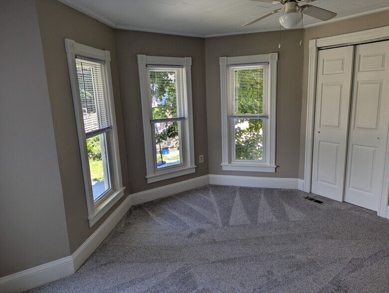 2nd Bedroom - 321 Howard St