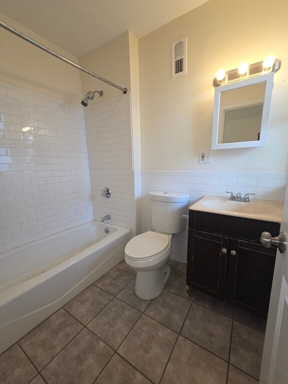 Building Photo - 92 Lucerne St