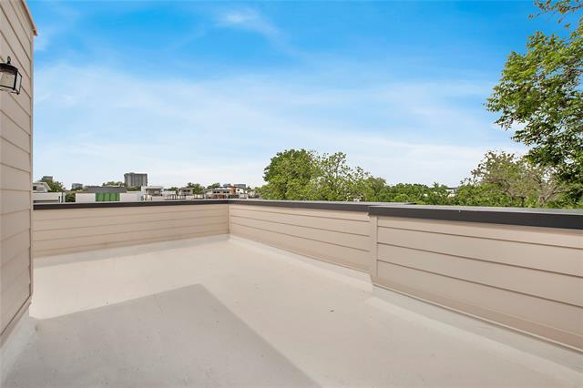 Building Photo - 4205 Roseland Ave