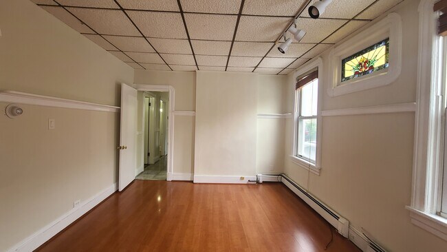 Building Photo - 86 Tonnele Ave