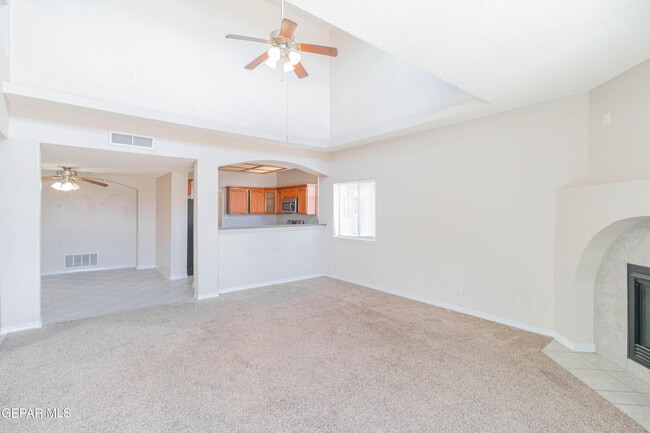 Building Photo - 3016 Tierra Cuervo Dr